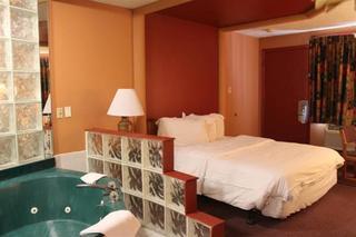 Oceanside Lodge Marmora Экстерьер фото