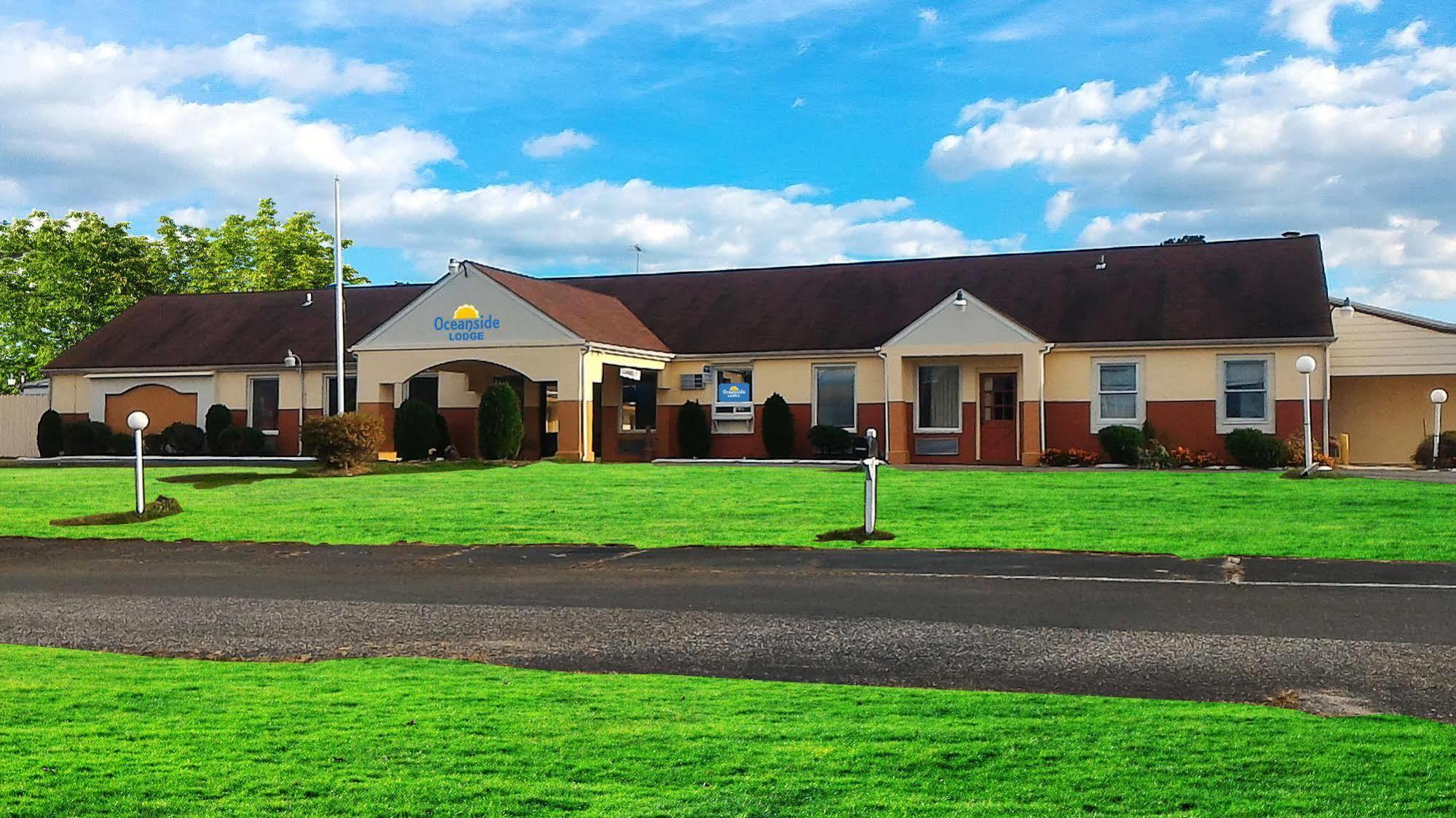 Oceanside Lodge Marmora Экстерьер фото